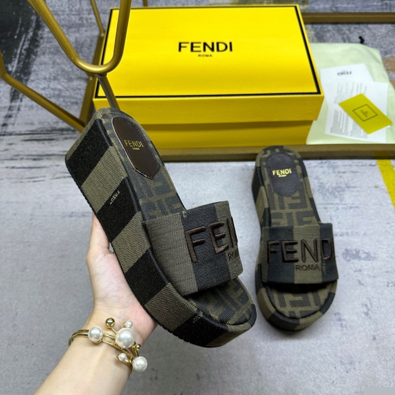 F**di slippers